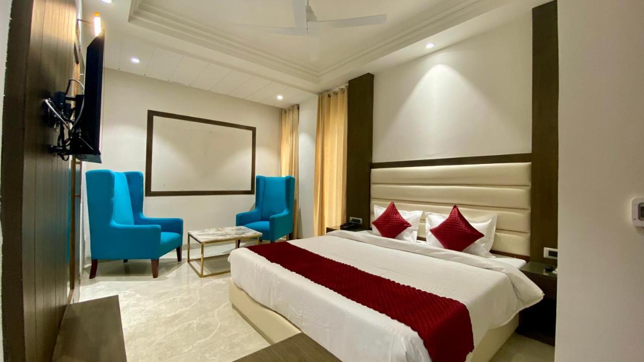 Luxe Resorts - Centrally Heated Air Conditioned Hotel In The Heart Of Kasauli Exterior foto